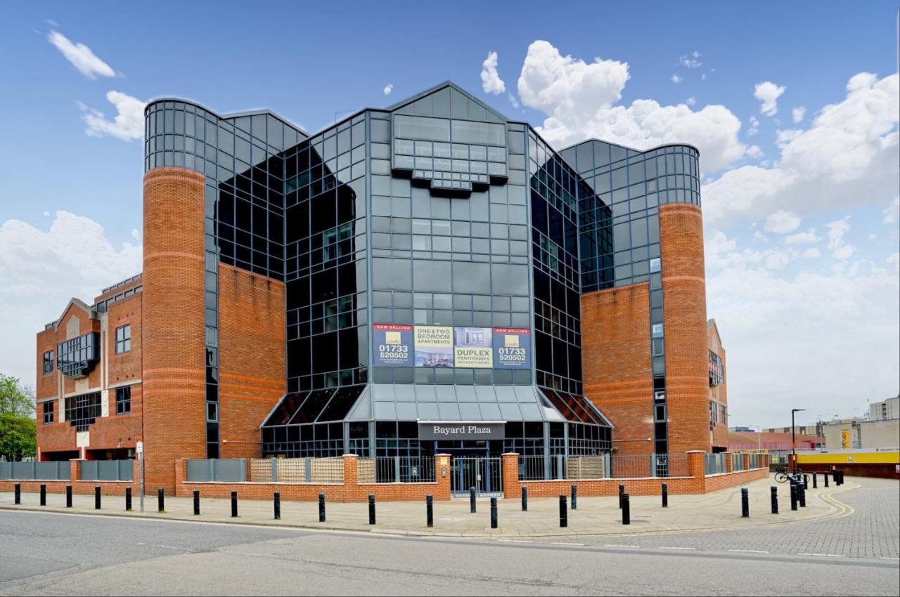 Ferienwohnung Bayard Plaza Peterborough Exterior foto